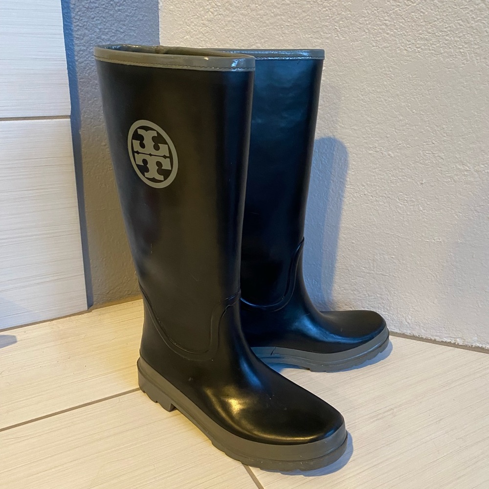 Tory Burch Rainboots